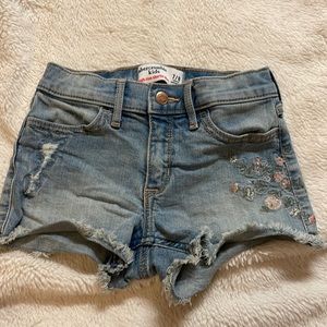 Kids Abercrombie High rise shortie shirts!!